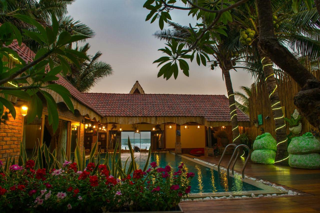 Veranda Beach Place Hotel Phan Thiet Exterior foto